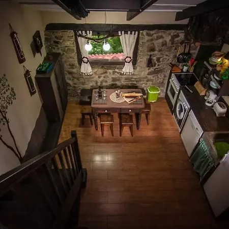 Cobijo De Villar * El Escobio